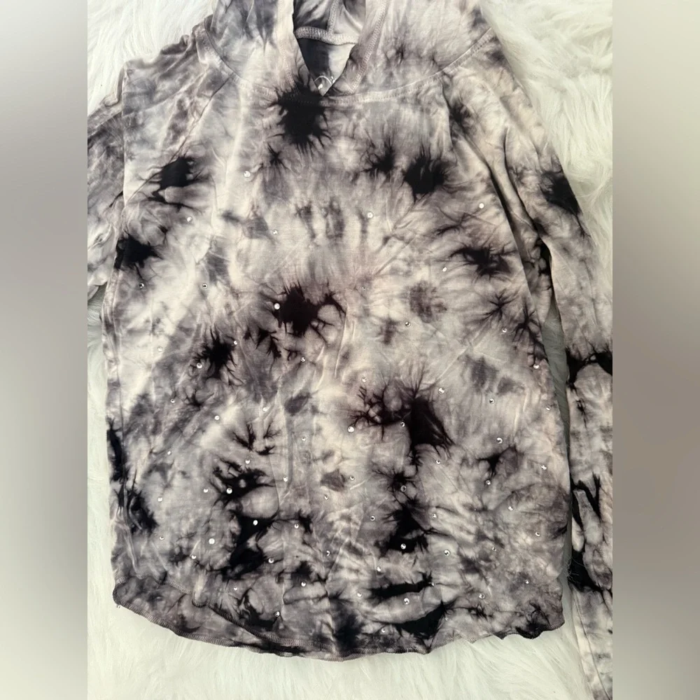 Justice Monochrome Tie-Dye hoodie Top